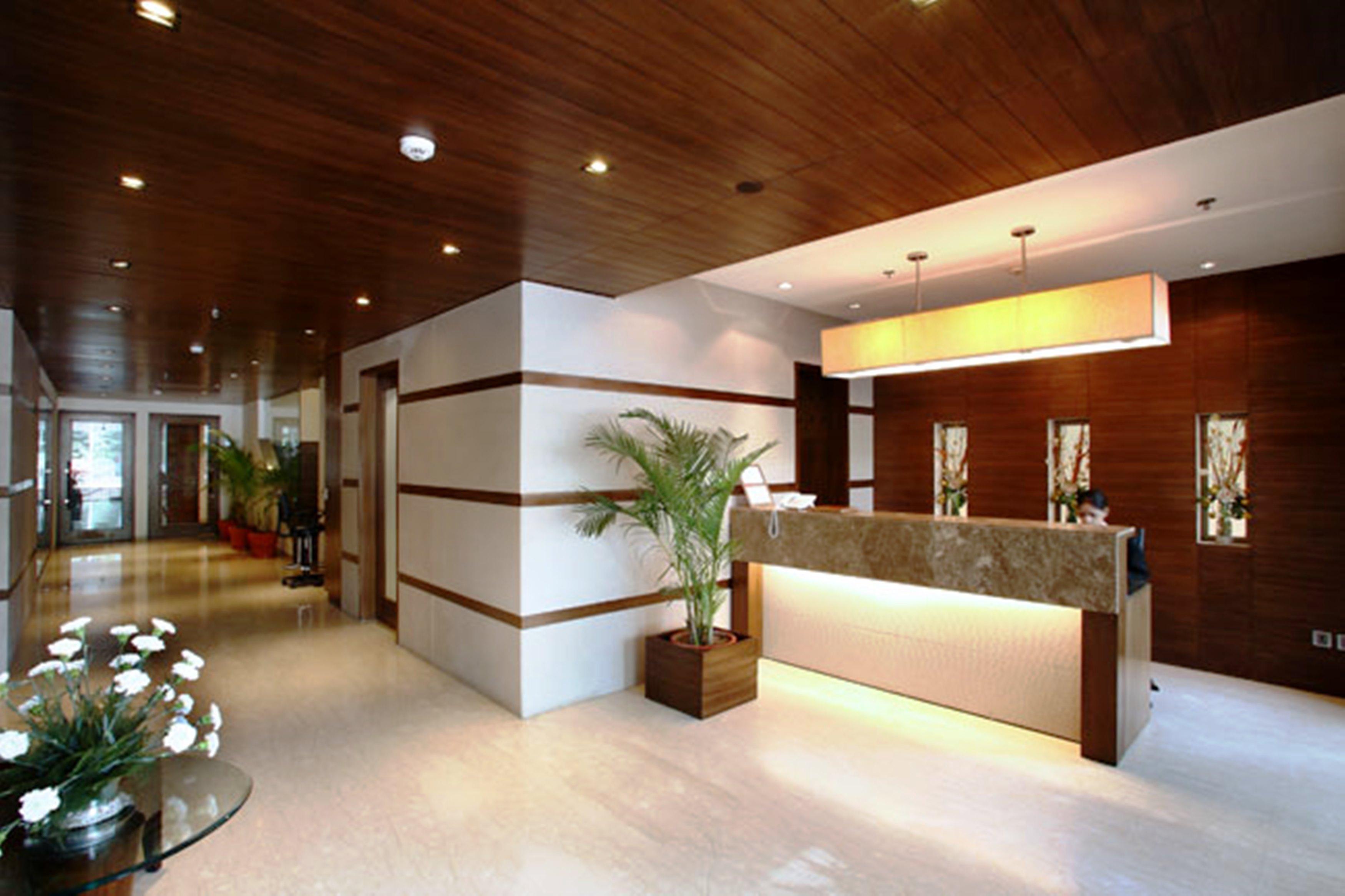 Shervani Nehru Place Нью-Дели Экстерьер фото