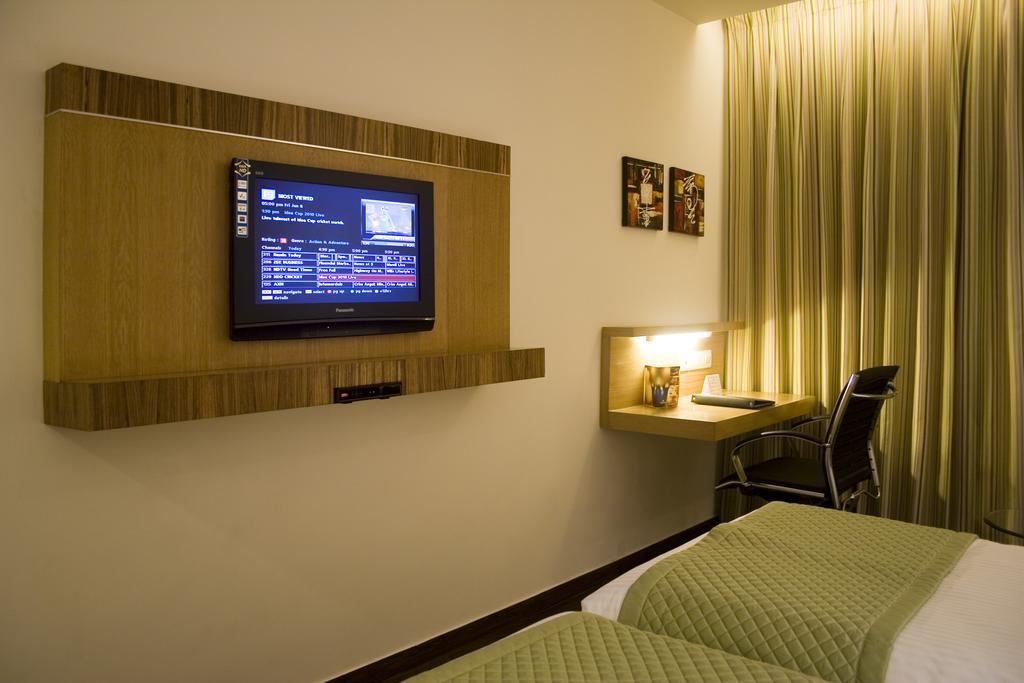Shervani Nehru Place Нью-Дели Экстерьер фото
